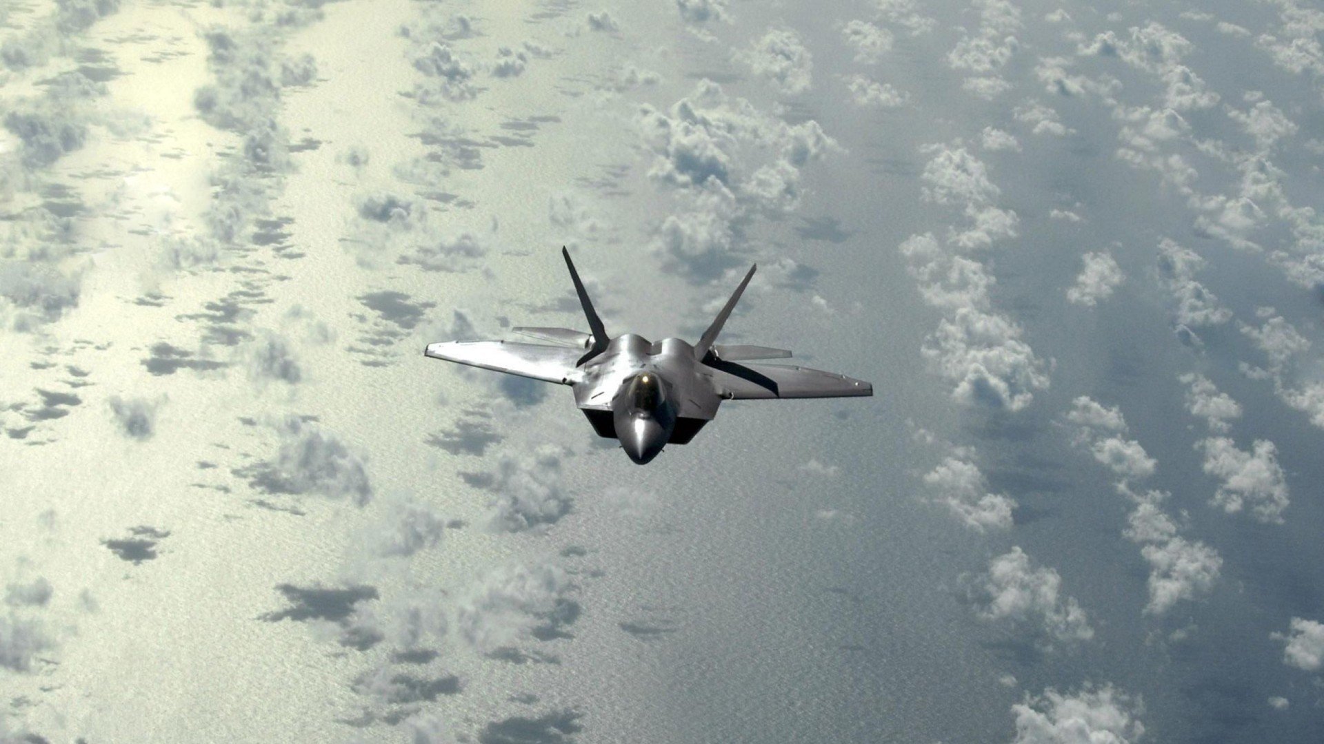 【规则影响】裁判判罚如何左右比赛走向？案例深度分析，裁判右手握左手啥意思