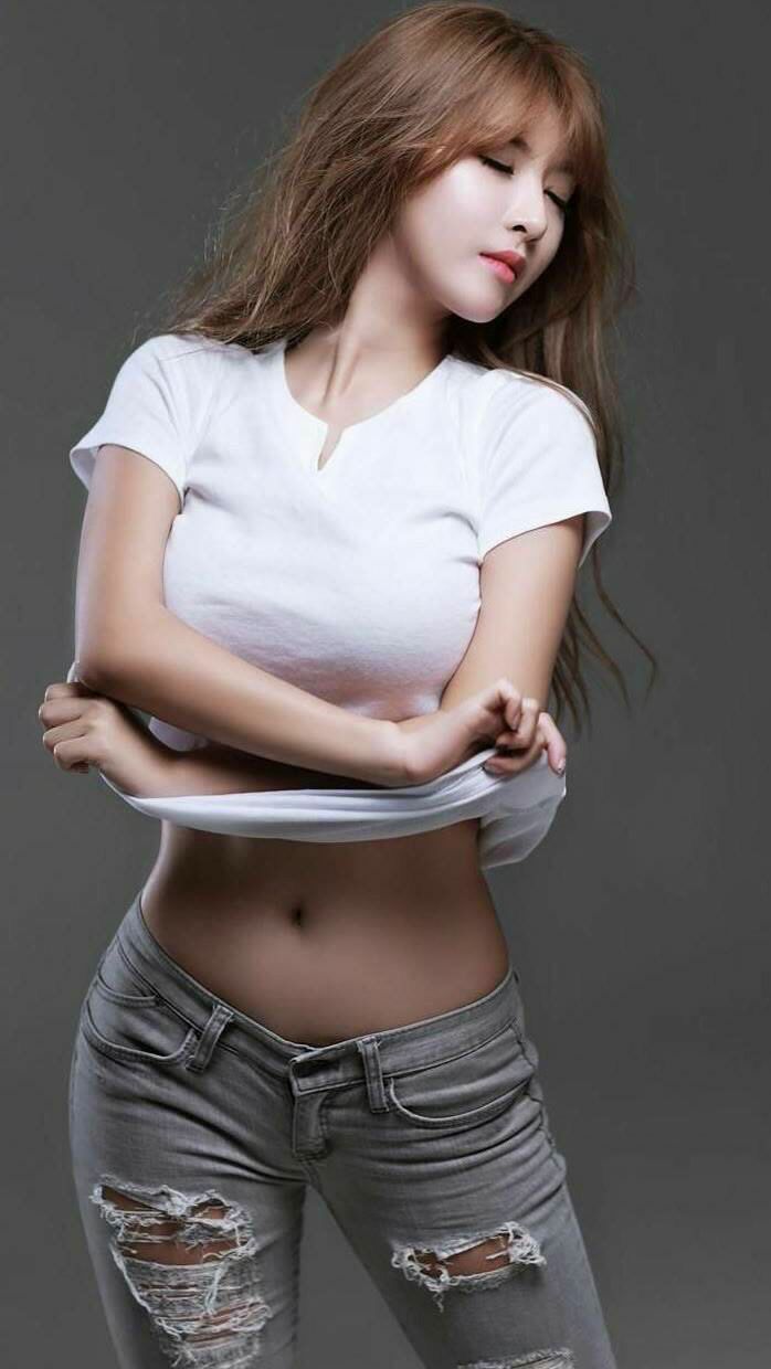 开云电竞赛事-伊朗骑手吉塔·日特科维奇荣获2024年最佳障碍赛骑手奖，表彰其卓越表现。