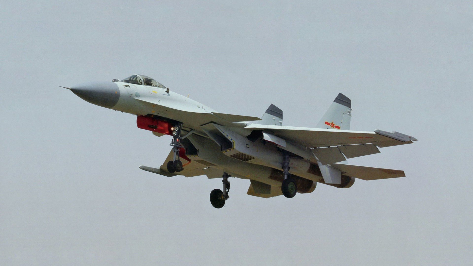 开云-德国骑手多米安·米歇尔斯在2024年巴黎奥运会盛装舞步比赛中获得第六名，展现坚韧精神。